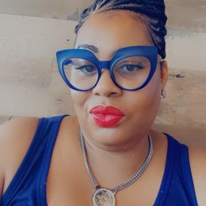 Meet your Posher, Kenyette